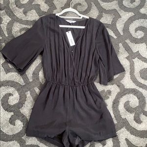 BB Dakota Black short jumper. Great for Summer!!